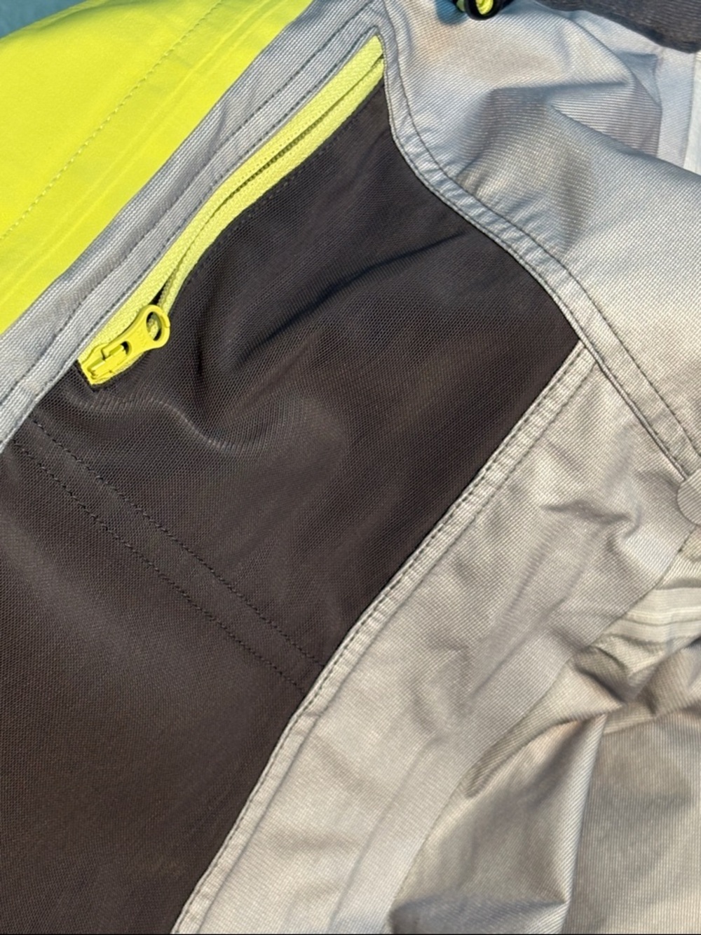 Mountain Hardwear High-Vis Bright Yellow Waterproof Hooded Rain Jacket XL - Picture 13 of 15